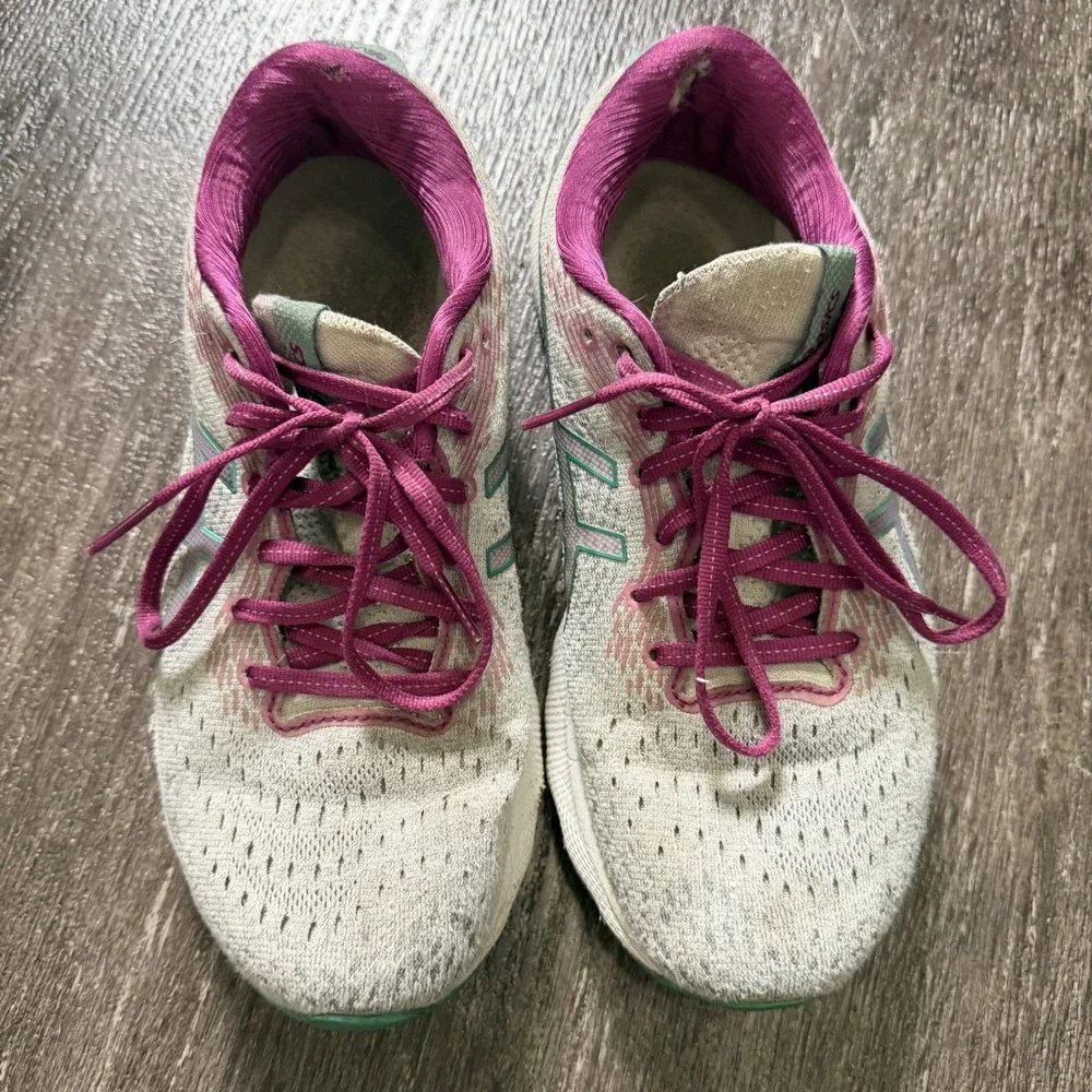 ASICS Gel-Nimbus 24 Women Size 9 Grey Orchid Running Shoes Purple Sneaker